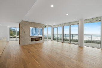 PH#1100 - 3963 Uplands Way